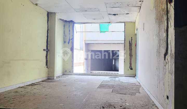 DIJUAL CEPAT EX GOR bulu tangkis & TOKO baju; 3 Lantai; KOSAMBI (a yani) BANDUNG  ^VF