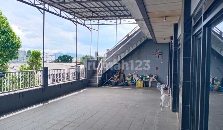 Disewakan Tempat Usaha 3 Lantai di Soekarno Hatta Dkt Terminal Leuwi Panjang Bandung; Ada 3 Kantor Hr Disewakan Tempat Usaha 3 Lantai di Soekarno Hatta Dkt Terminal Leuwi Panjang Bandung; Ada 3 Kantor Hr