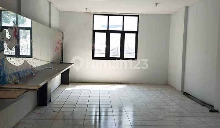 FOR RENT SHOPHOUSE ON JL LENGKONG KECIL (ASIA AFRIKA) BANDUNG >>NE
