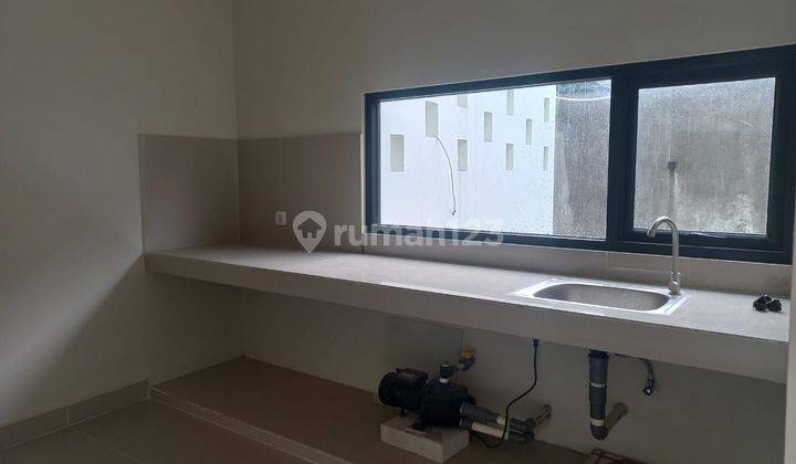 Rumah 2 Lt Luas Bisa Nego dekat Mitra Keluarga Pratama Jatiasih Dibantu KPR J24569 2