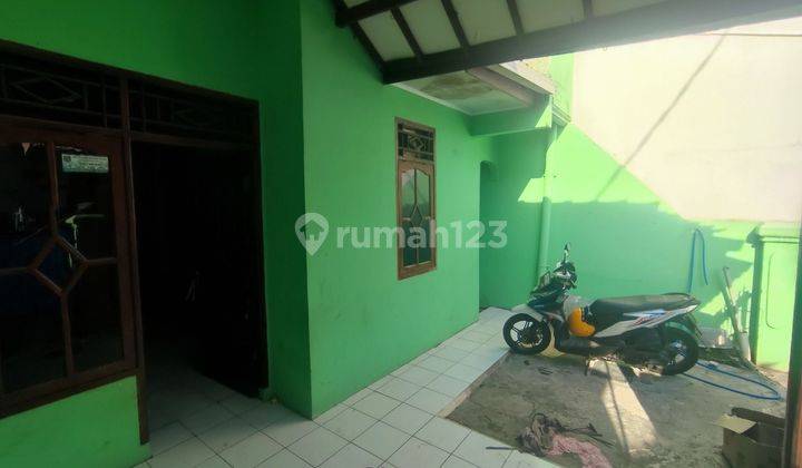 ruang tamu rumah 1 lt dp ringan