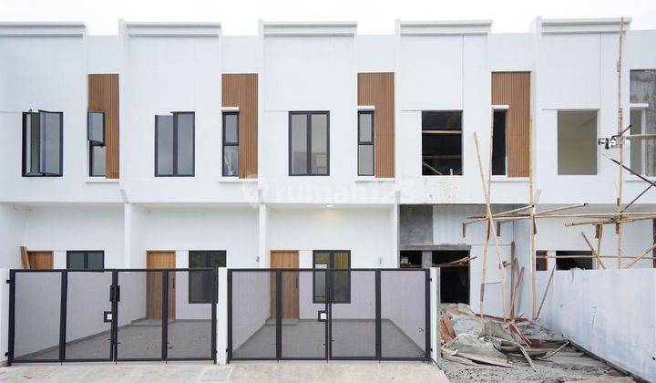 Rumah Minimalis Modern 15 menit ke Eka Hospital Harapan Indah Bisa KPR J-27767 1