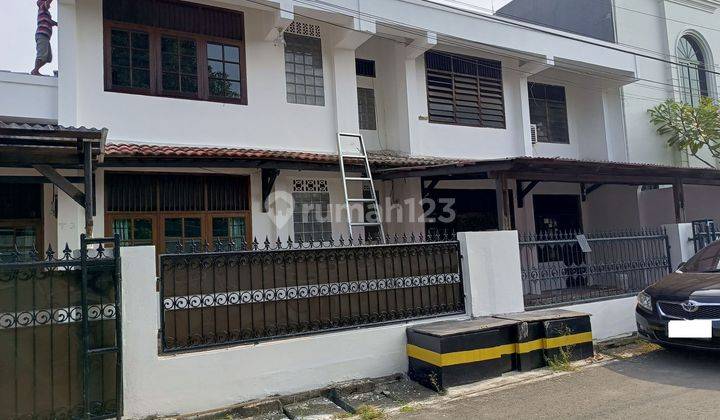 Rumah Luas 2 Lt Hadap Timur 7 Menit ke Mall Cipinang Indah Siap KPR J28049 1