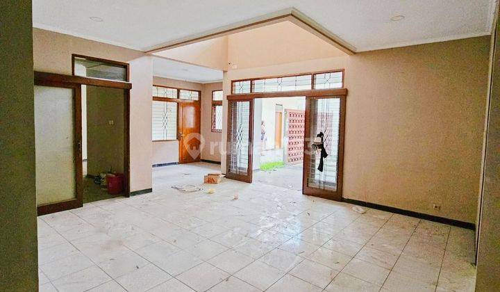 DISEWAKAN Rumah Mewah Batununggal 2