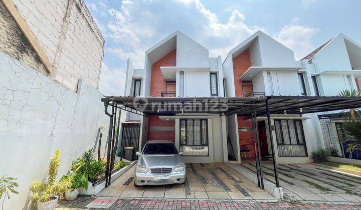 Rumah Modern Carport Luas 19 Menit ke Gerbang Tol Brigif Bisa Nego J24952