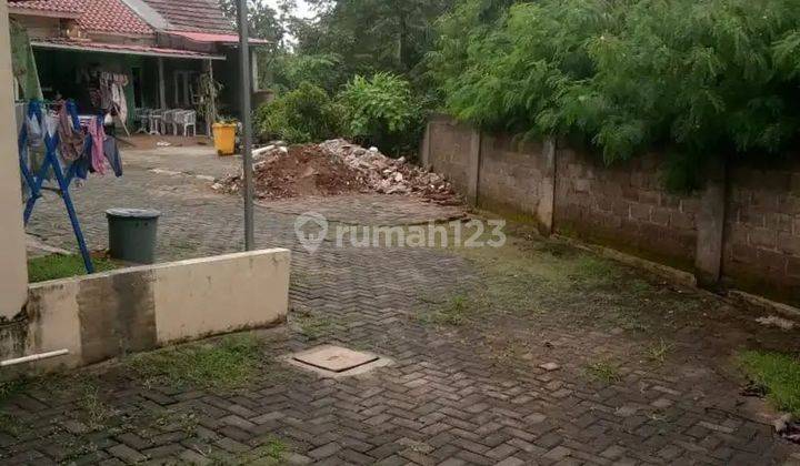 Rumah 15 Menit ke Stasiun Universitas Indonesia SHM Hadap Selatan Siap KPR J13574 2