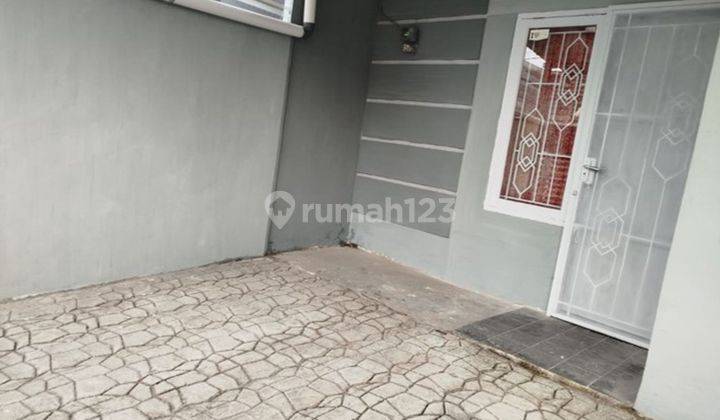 Rumah Siap Huni dekat Mall Paradise Walk Serpong Dibantu KPR J-27906 2