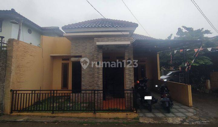 Rumah Hadap Selatan LT 120 SHM 15 Menit ke Stasiun Depok Bisa Nego J-27926 1