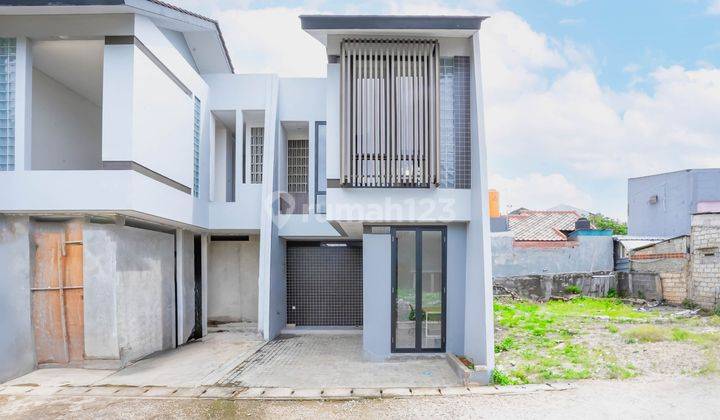 Rumah 2 Lt Strategis 15 Menit ke MargoCity Siap KPR  J-28156 1