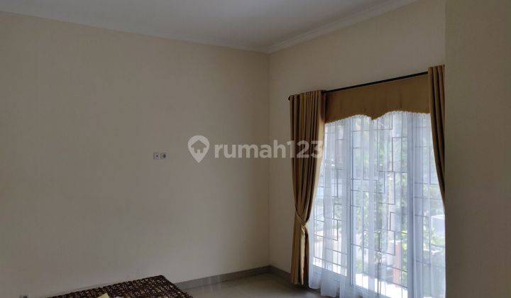 Rumah SHM 3 Lt Hadap Selatan 10 menit ke Lippo Mall Cimanggis Square J18041 2