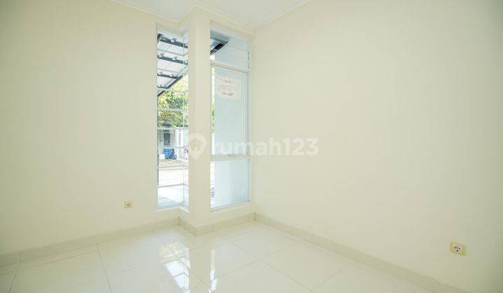 Rumah 2 KT Baru Renov 10 Menit ke RSU Hermina Serpong Semi Furnished J23151 2