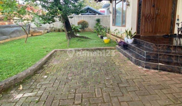 Dijual Rumah di Ciputat 6 Kamar Tidur Luas Tanah 500 Meter  2