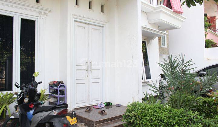 Dijual Murah Rumah Luas Strategis Dekat Tol Siap Huni SHM J16077 2