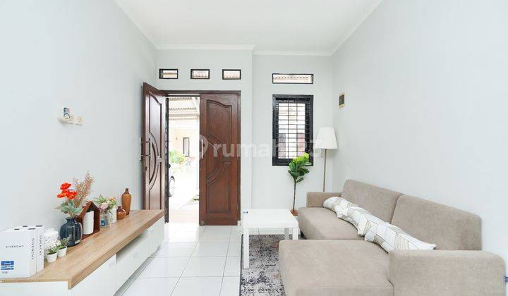 Dijual Rumah Murah Dengan Lingkungan Aman Nyaman SHM J19793 2