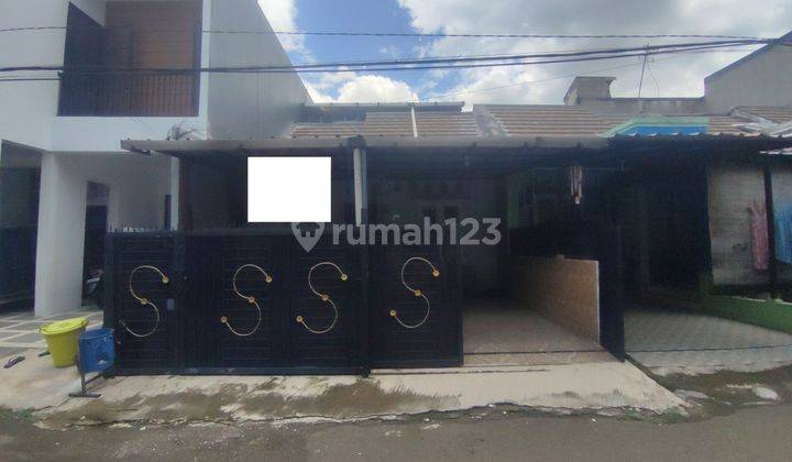 Rumah cantik SHM 15 menit ke Gerbang Tol Cimanggis siap KPR J21608 1