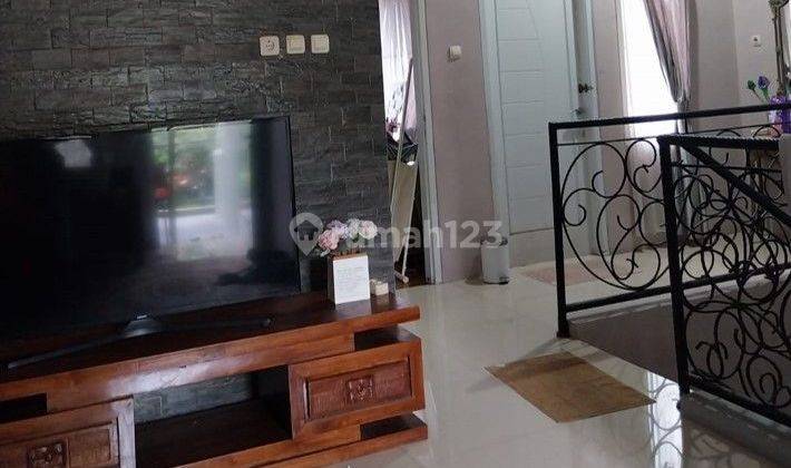 Dijual Murah Rumah Modern Terdapat Balkon Dekat SHM Tol J24888 2