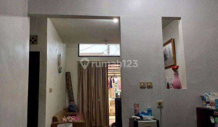 Rumah SHM 10 Menit ke The Park Sawangan Semi Furnished Siap Renov J-27745 2