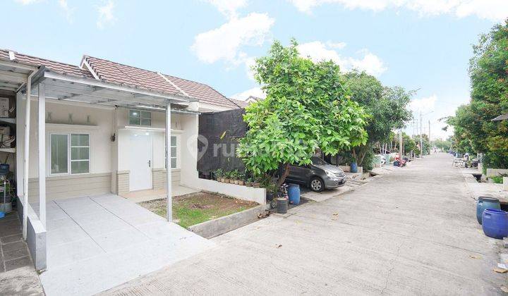 Rumah Sudah Renovasi Furnished SHM di Perumahan Mustika Park Place Cluster Navarra , Bekasi 2