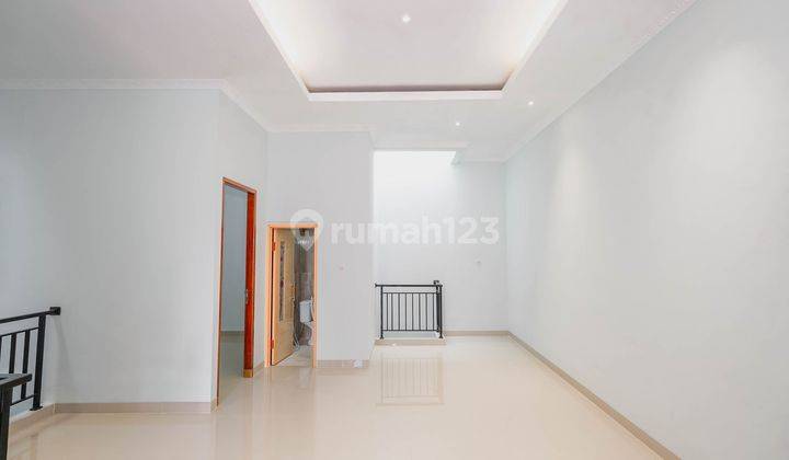 Rumah 2 Lt 10 Menit ke Gerbang Tol Buaran Indah 1 Harga All In J25640 2