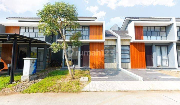 Rumah Minimalis Modern 15 Menit Ke Stasiun Cisauk Sudah Renov Semi Furnished J24421 1