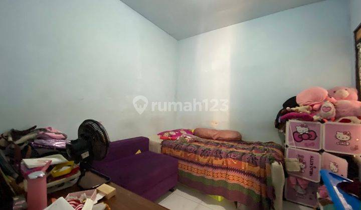 Rumah Luas Free Renov 8 Menit ke Mall The Park Sawangan Dibantu KPR J15651 2