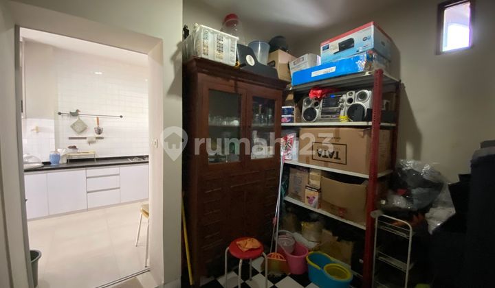 Rumah LT 240 Siap Huni dekat Summarecon Mall Serpong Hadap Selatan J24303 2