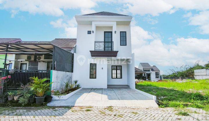 Rumah 2 Lt Siap KPR dekat Mall Paradise Walk Serpong J32589 1