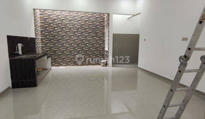 Rumah SHM Siap Huni 15 Mnt ke Mandaya Royal Hospital Puri Dibantu KPR J32463 2