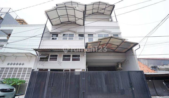Rumah Hadap Timur 4 Lantai 7 menit ke Gerbang Tol Tanjung Duren J20874 1