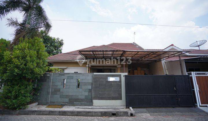 Rumah Luas LT 179 di Tangerang 16 Menit ke Puri Indah Mall Siap KPR J19252