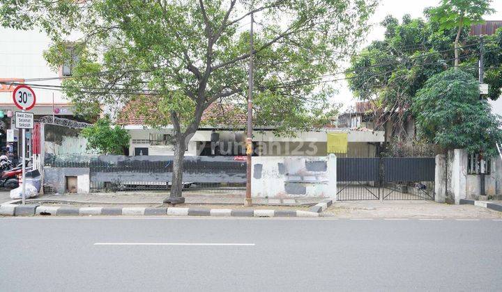 Rumah Strategis LT 279 Bisa Nego 7 menit ke Gandaria City Dibantu KPR J21451