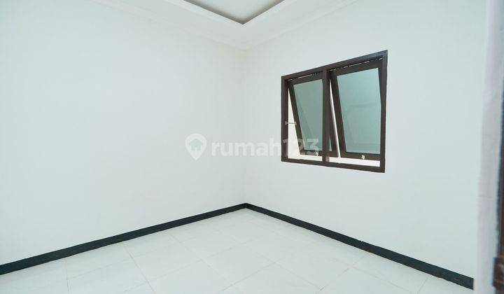 Rumah Luas Semi Furnished 4 Menit ke RS Hermina Serpong Tangsel Dibantu KPR J22096 2