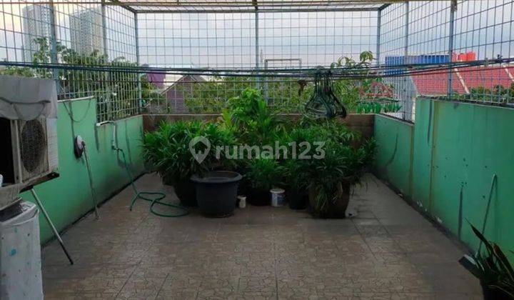 Rumah 3 Lt Hadap Timur LT 220 Bisa Nego 15 Menit ke RSUD Cengkareng J24592 2