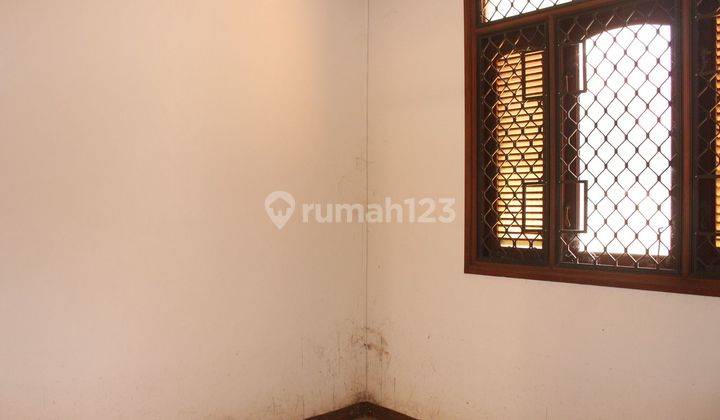 Rumah Hadap Selatan LT 271 Harga Nego 9 Menit ke Stasiun Pasar Minggu J23456 2