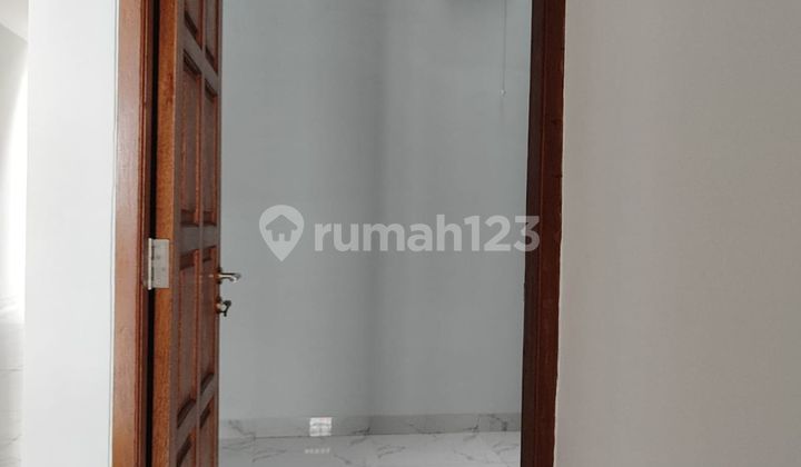 Rumah 17 Menit ke Trans Studio Mall Cibubur Hadap Selatan Dibantu KPR J34087 2