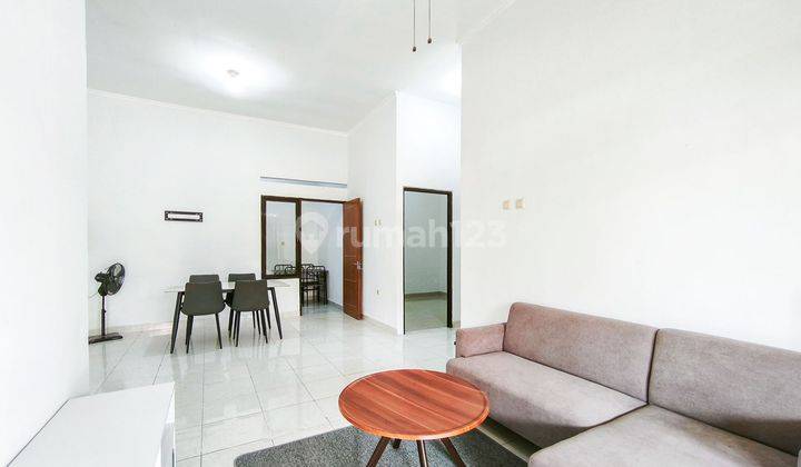 ruang tamu rumah hadap timur 10 menit