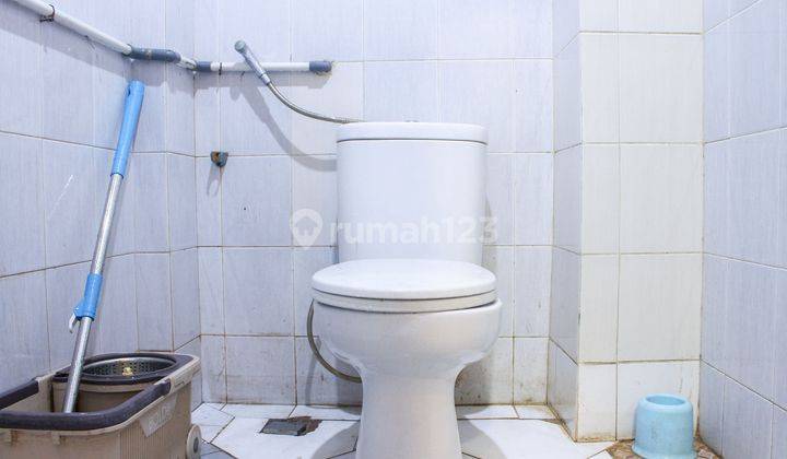Rumah Strategis 4 Menit ke Gerbang Tol Veteran 2 Carport Bisa KPR J24856 2