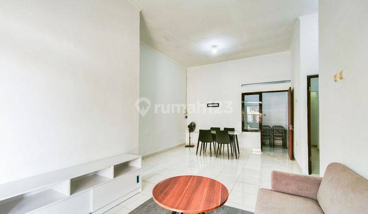 ruang tamu rumah hadap timur 10 menit