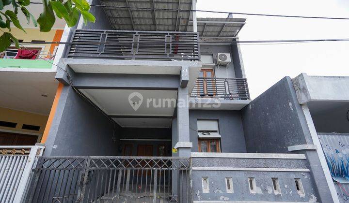 Rumah 2 Lt Hadap Utara 10 menit ke Transpark Juanda Bekasi Siap Huni J-19619 1