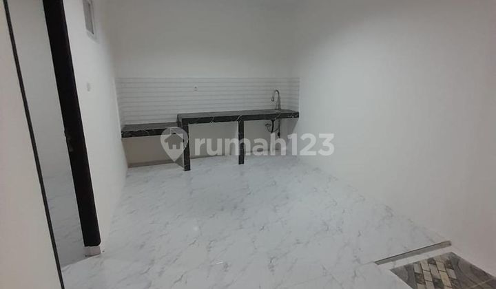 Rumah 3 KT Dekat Summarecon Mall Serpong Siap Huni Dibantu KPR J34580 2