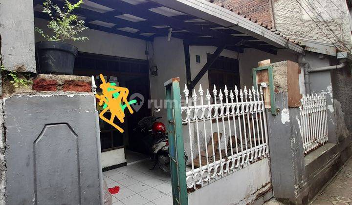 Dijual rumah di sayap Moch Toha 2