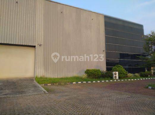 Dijual gudang dan bangunan kantor  1