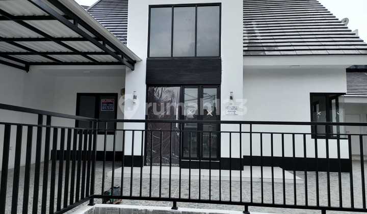 Dijual segera ruma mewah di Nusa loka 1