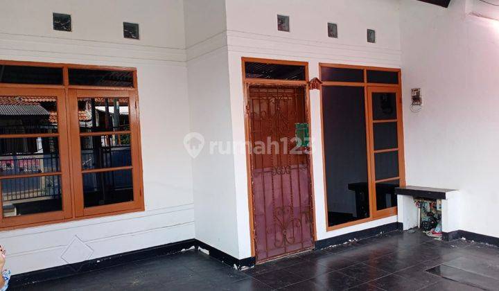 Disewakan Rumah di Taman Kopo indah 3 blok D 1