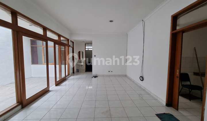 Disewakan Rumah di Perumahan singgasana  2