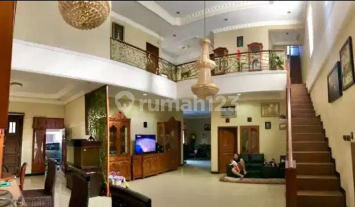 Rumah Mewah di Buah Batu 2