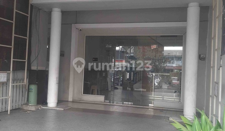 7.5m Goldfinch 3lantai Ruko Renovated Swmi Furnished -wil-