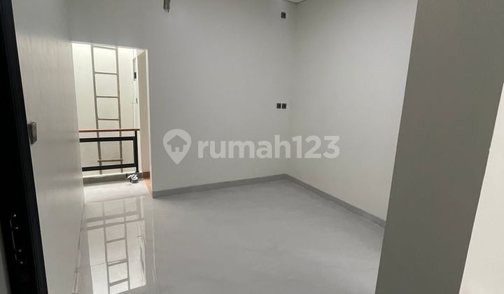 2.45m Rumah Baru Sevilla Selatan Lt 112 Shm 2