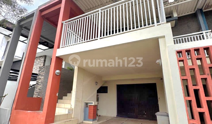 3.3M Rumah Foresta 3Lantai Renov Semi Furnished 2
