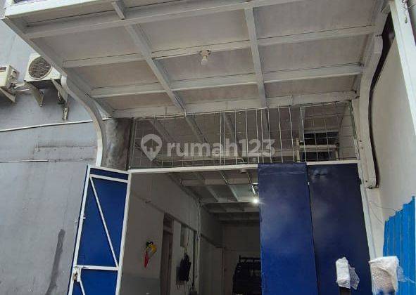 5.5 M Ruko Gandeng Griya Loka 2 Lantai Semi Furnished Hoek  1